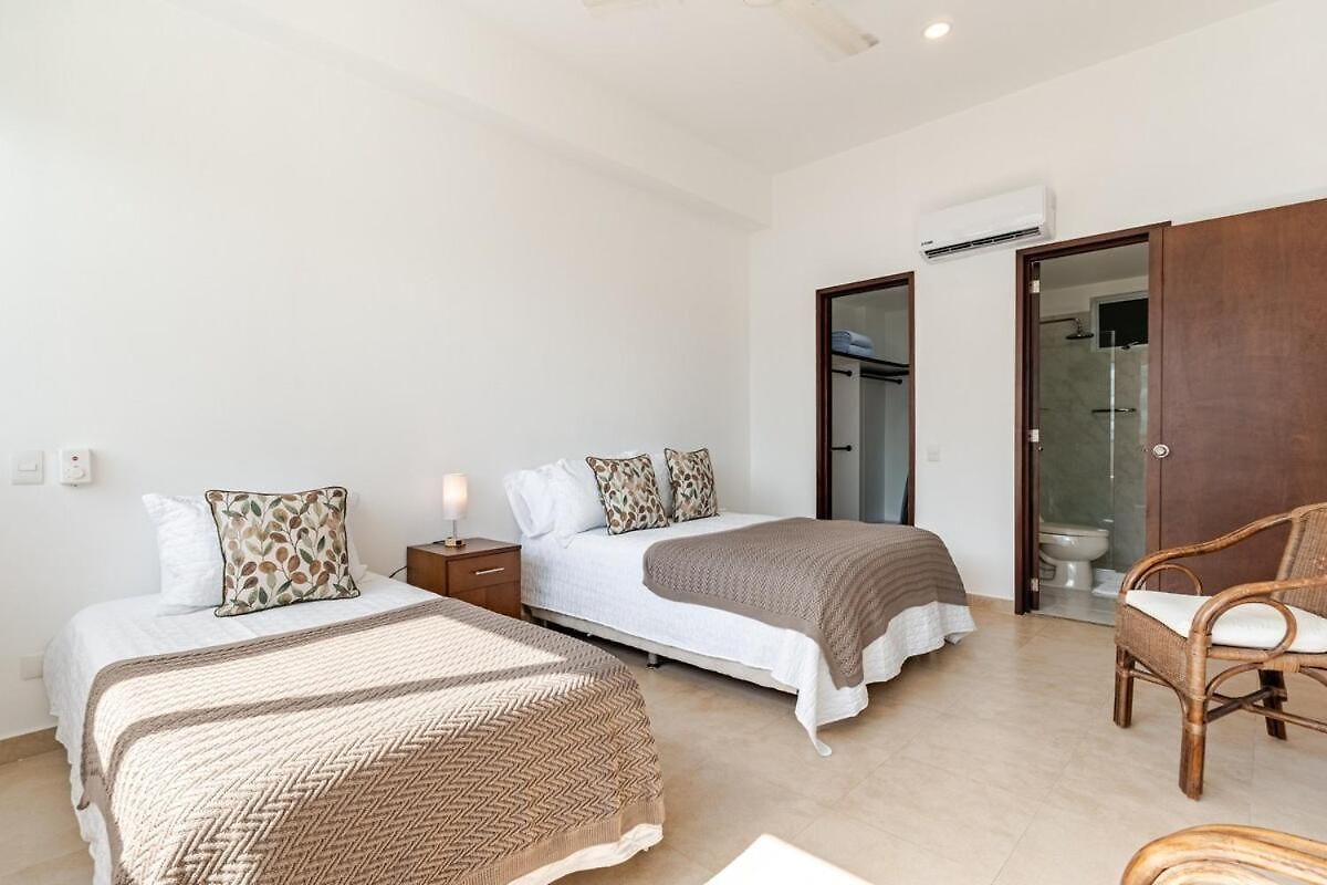3 Bedroom Oceanfront Apartment, Fully Renovated Apartamento Cartagena