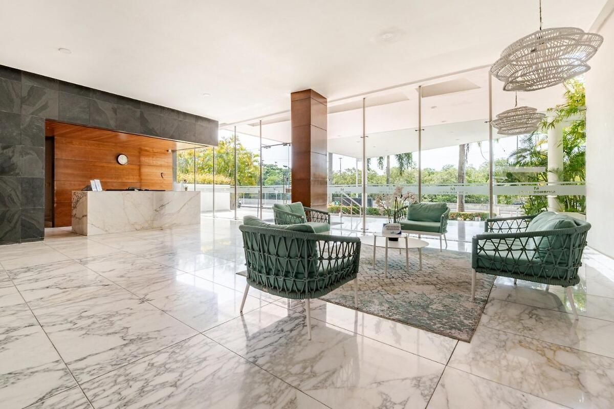 Apartamento 3 Bedroom Oceanfront Apartment, Fully Renovated