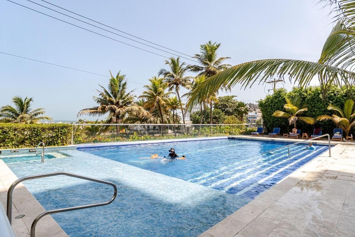 3 Bedroom Oceanfront Apartment, Fully Renovated *