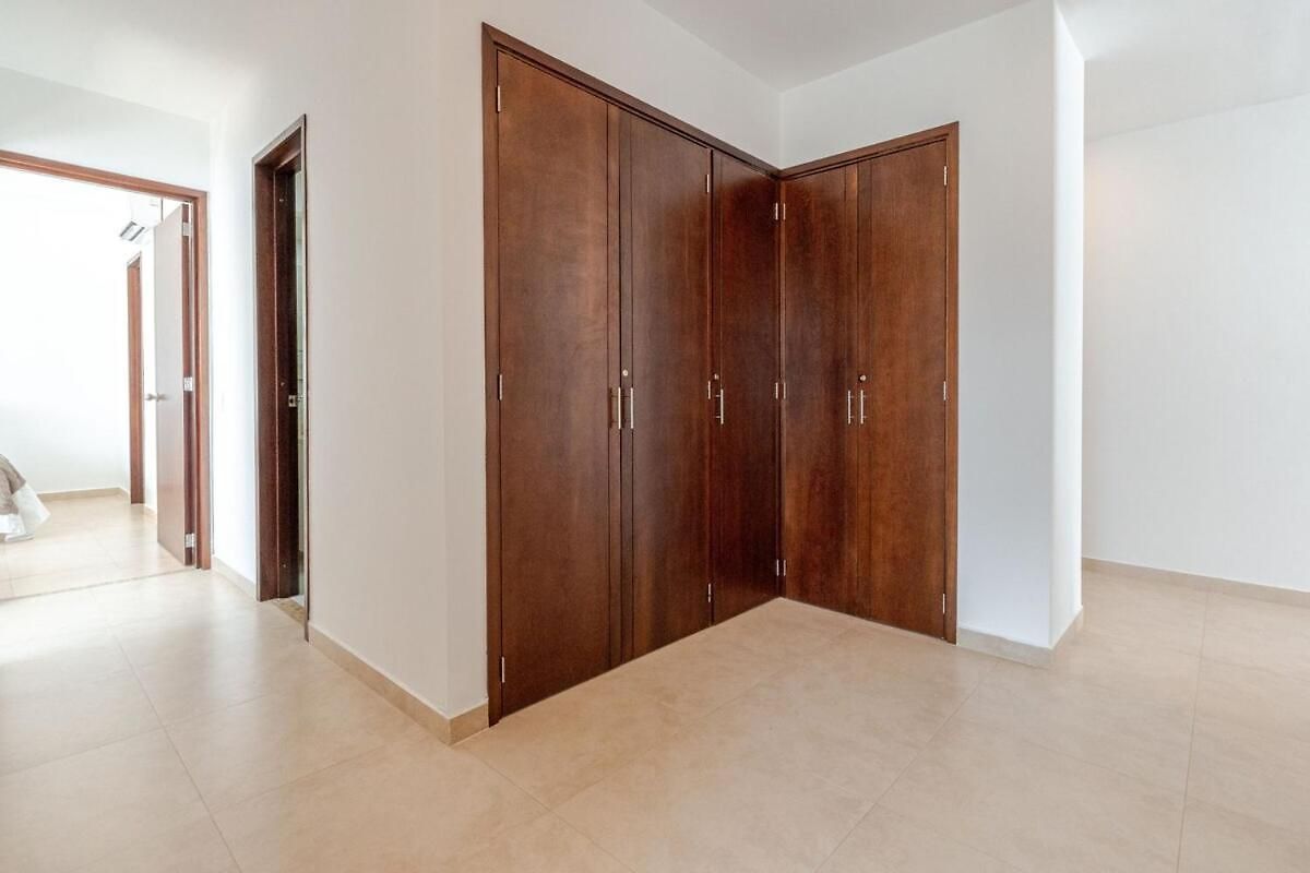 3 Bedroom Oceanfront Apartment, Fully Renovated * Cartagena