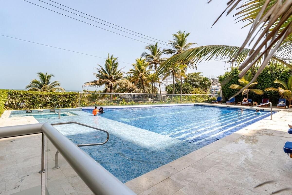 3 Bedroom Oceanfront Apartment, Fully Renovated Cartagena