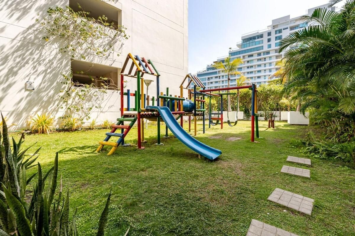 3 Bedroom Oceanfront Apartment, Fully Renovated Apartamento
