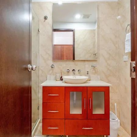 3 Bedroom Oceanfront Apartment, Fully Renovated Apartamento *