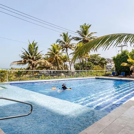 3 Bedroom Oceanfront Apartment, Fully Renovated *