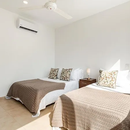 3 Bedroom Oceanfront Apartment, Fully Renovated Apartamento Cartagena
