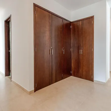 3 Bedroom Oceanfront Apartment, Fully Renovated * Cartagena
