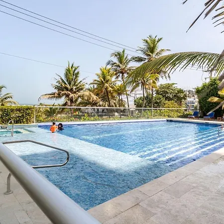 3 Bedroom Oceanfront Apartment, Fully Renovated Cartagena