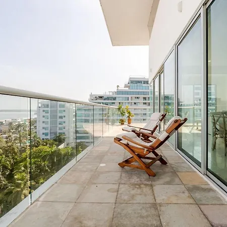 Apartamento 3 Bedroom Oceanfront Apartment, Fully Renovated Cartagena